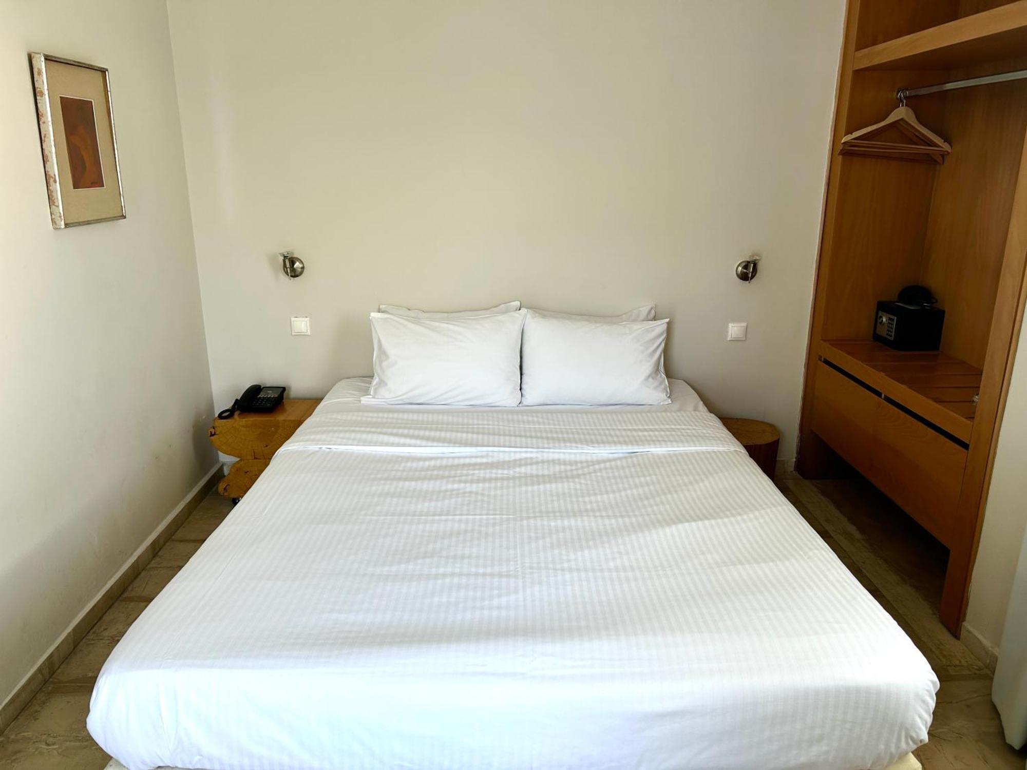 Loriet Hotel Mytilíni Kamer foto