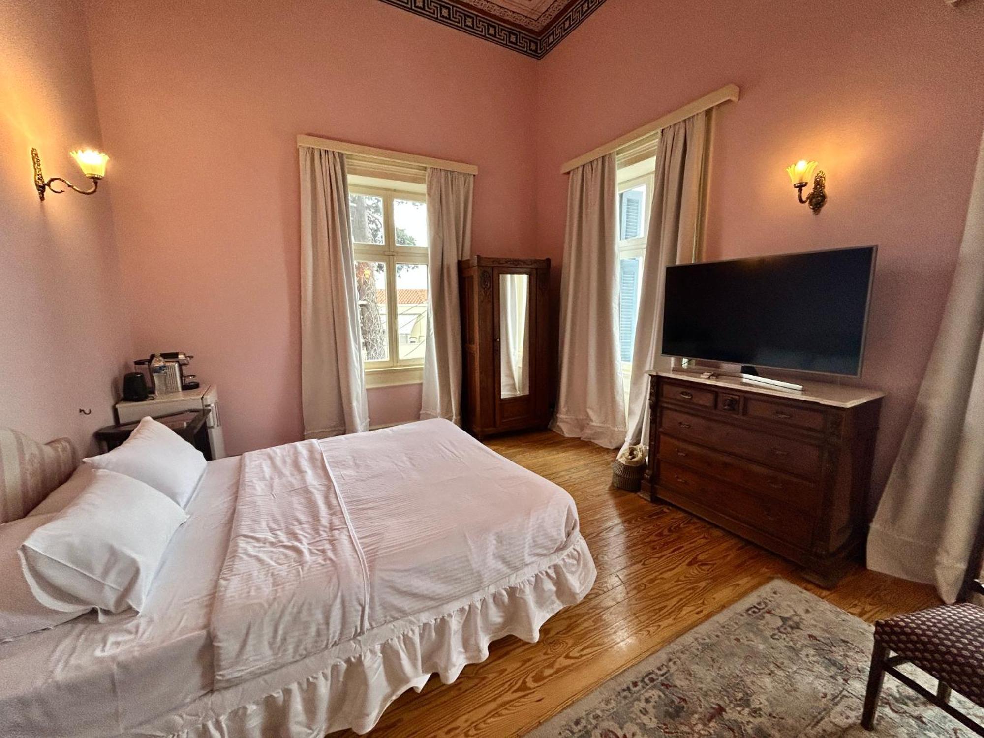 Loriet Hotel Mytilíni Buitenkant foto